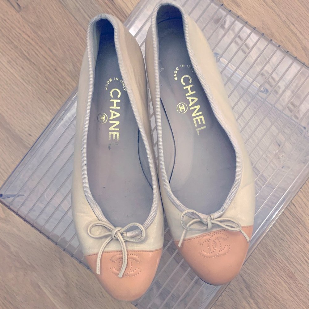 Classic Chanel Ballet Flats